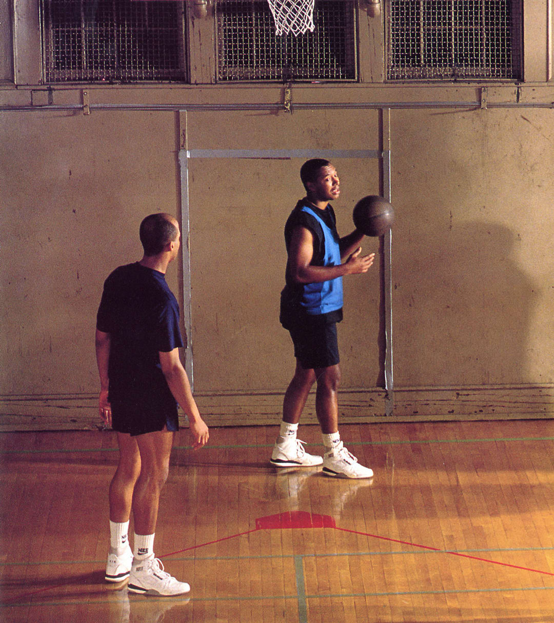 Nike basketball 1990 hotsell