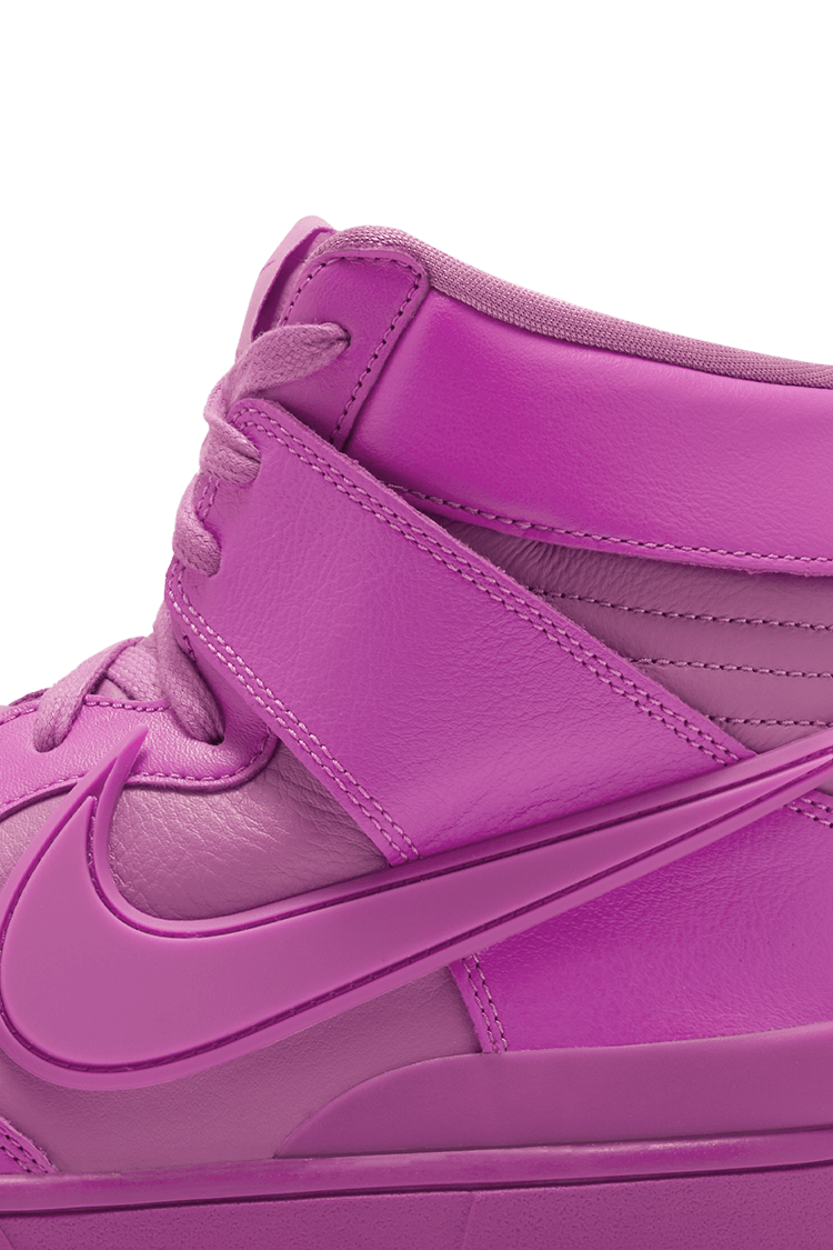 วันเปิดตัว Dunk High x AMBUSH “Cosmic Fuchsia”