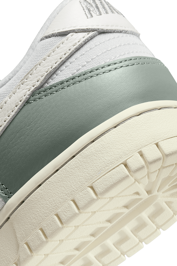 วันเปิดตัว Dunk Low "Mica Green" (DV7212-300)