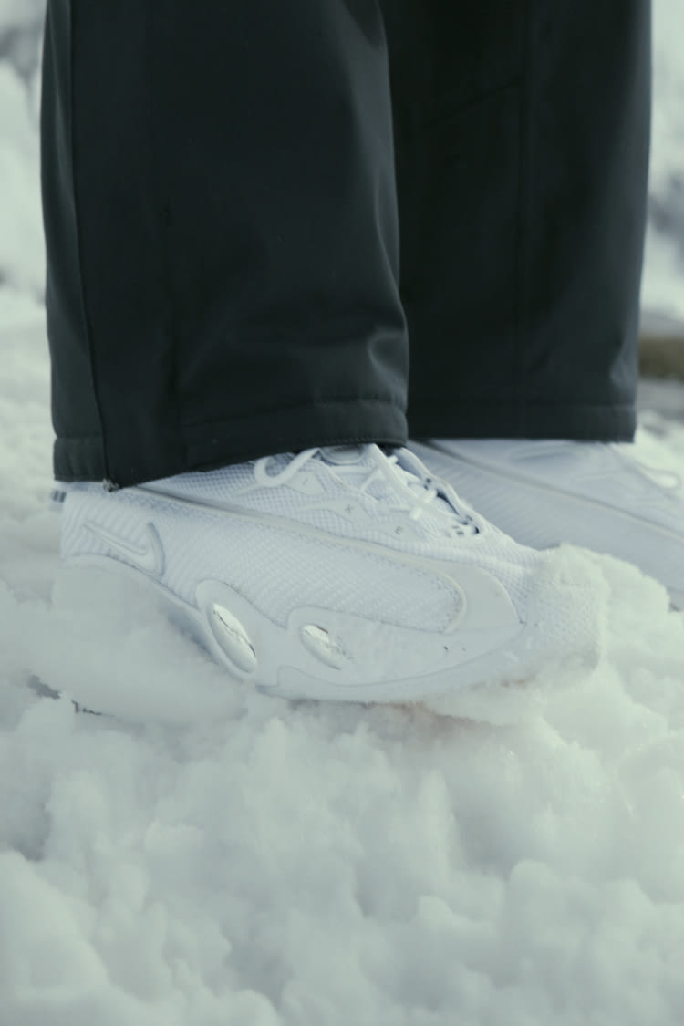 วันเปิดตัว NOCTA Glide "Triple White" (DM0879-100)