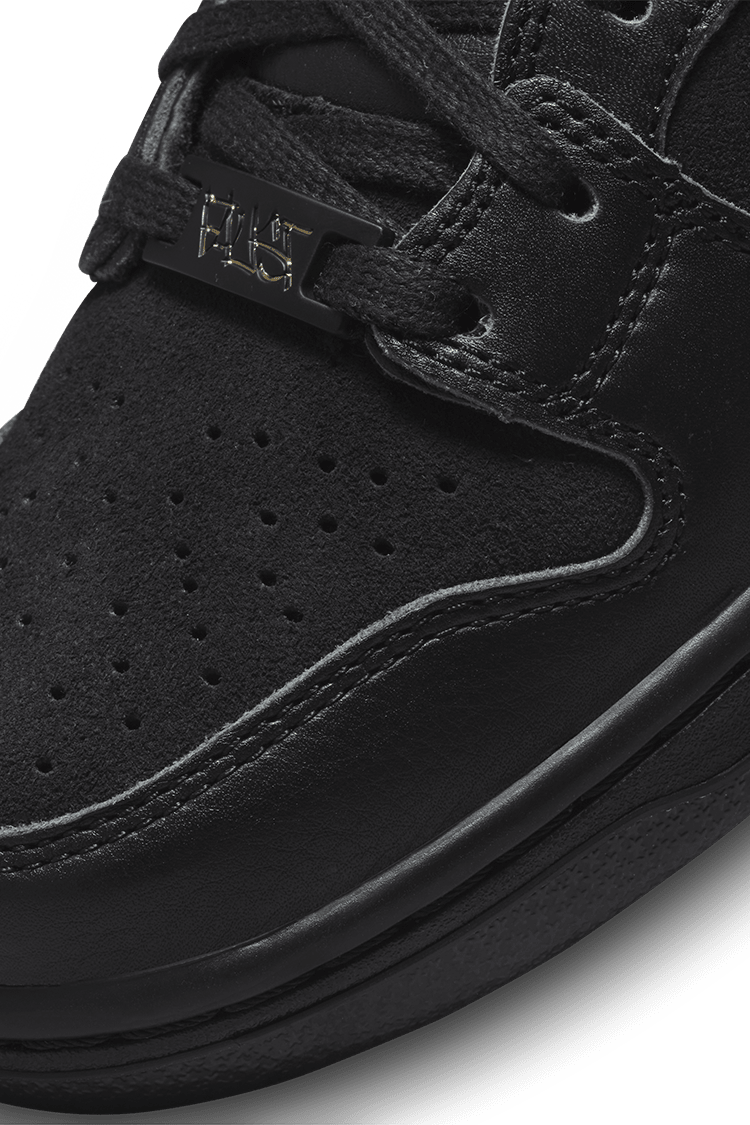 SB Dunk 高筒鞋 x FAUST 'Black and Metallic Gold' (DH7755-001) 發售日期