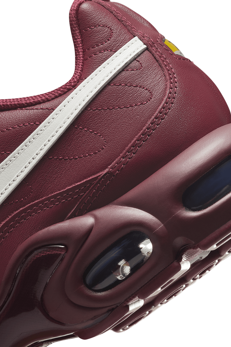 วันเปิดตัว Air Max Plus TNPO "Team Red and Sail" (HM5654-600)