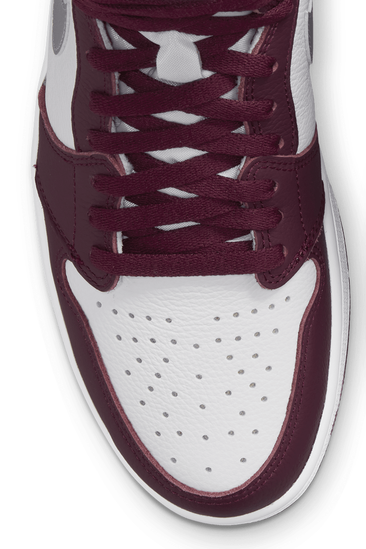 Ημερομηνία κυκλοφορίας του Air Jordan 1 "Bordeaux " (555088-611)