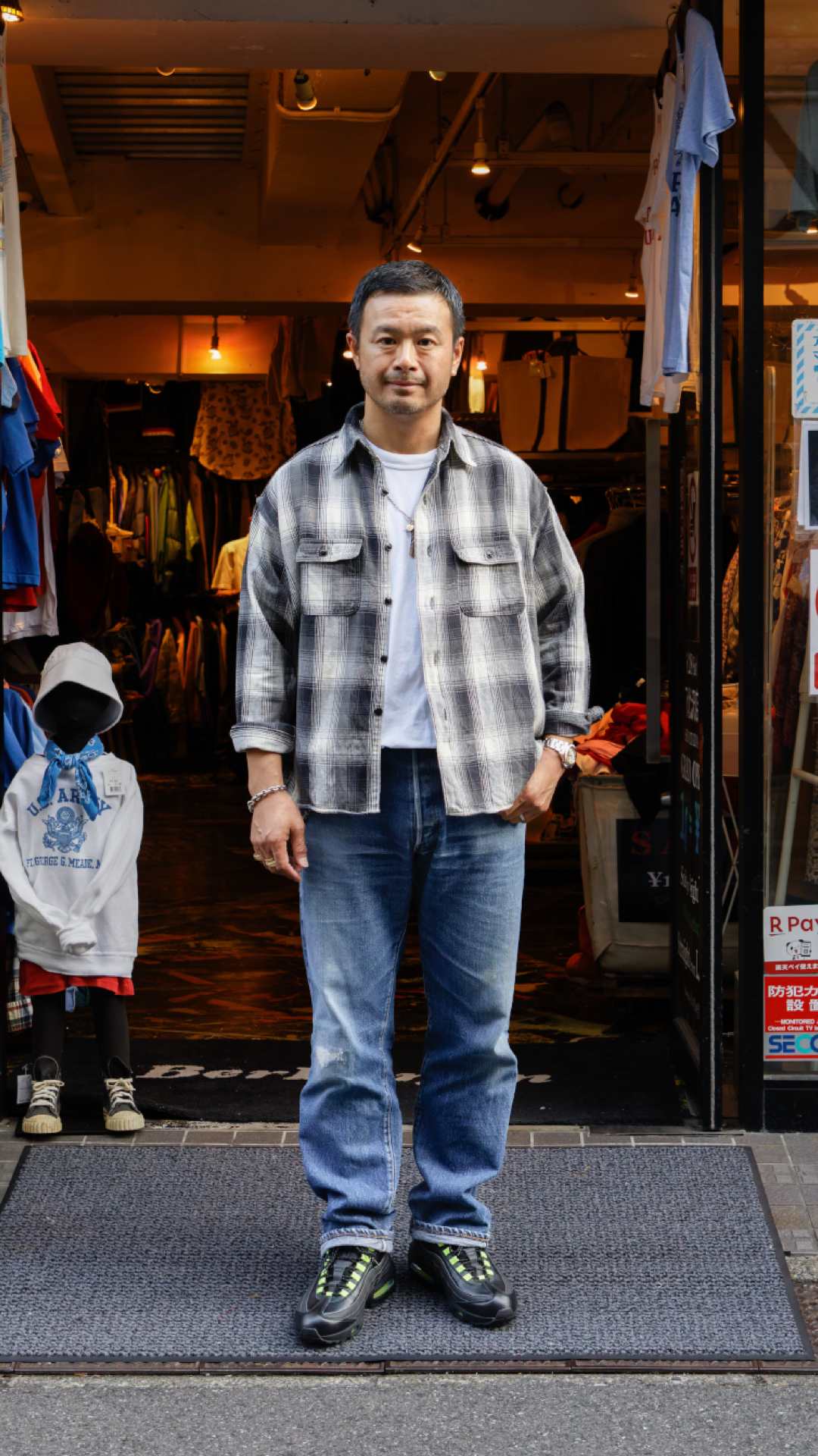 NIKE公式】