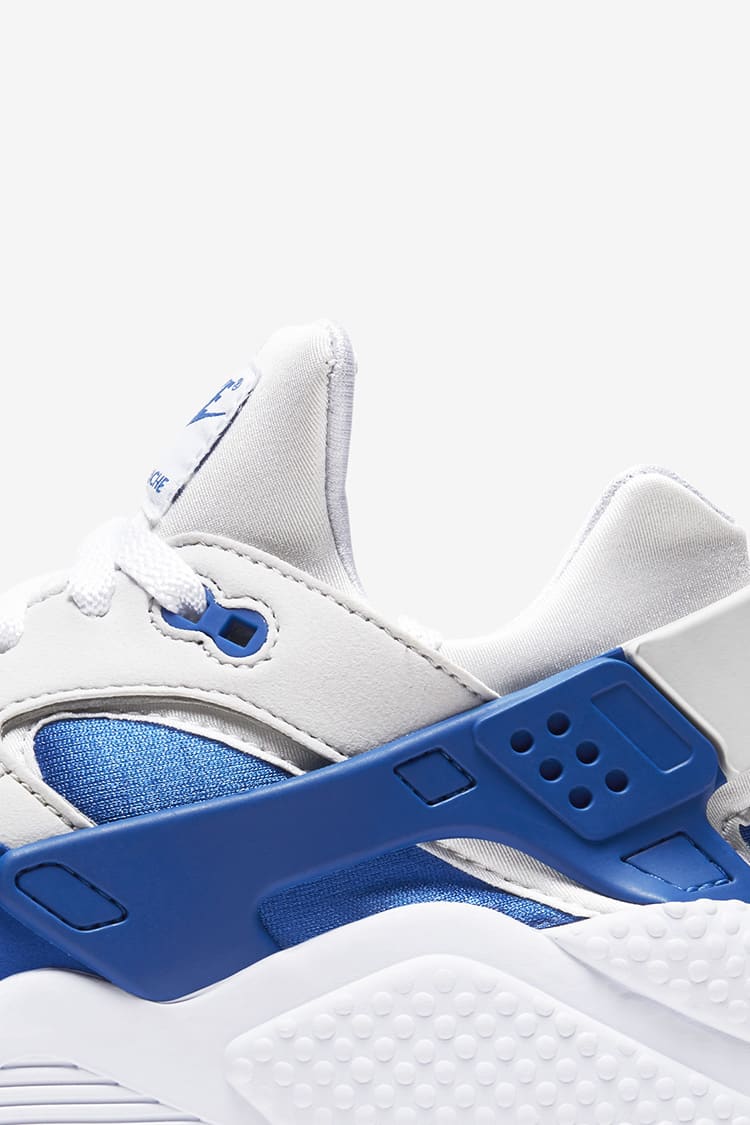 Nike huarache navy pack best sale