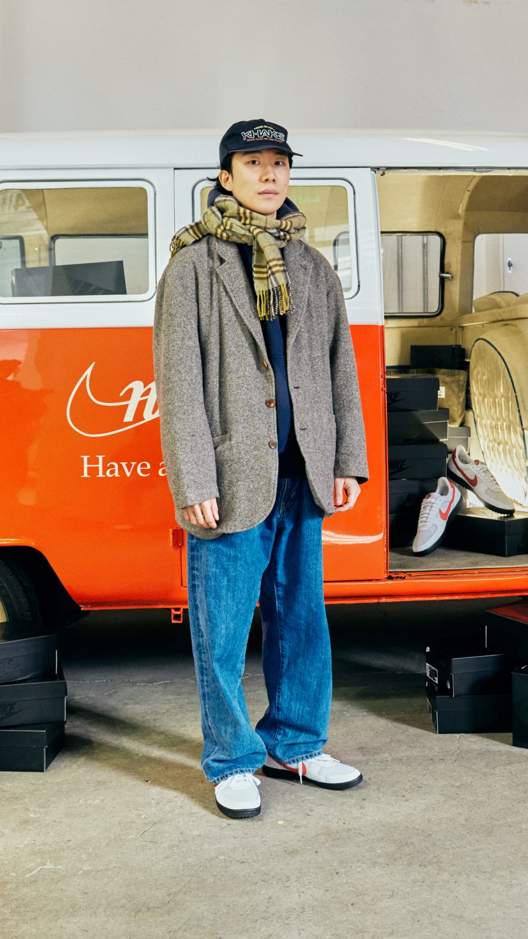 Street SNKRS: TUNE & Khakis Flea Market Part. 1