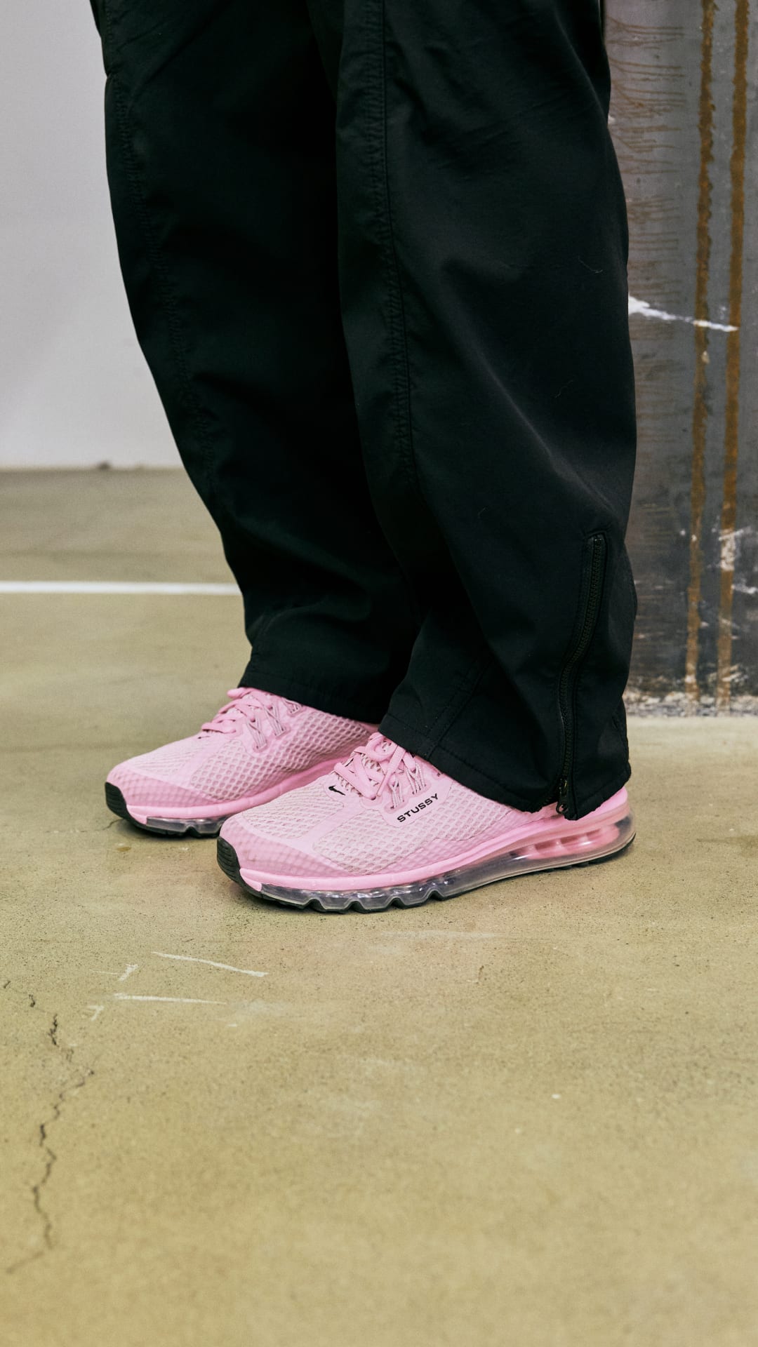Street SNKRS: TUNE & Khakis Flea Market Part. 2