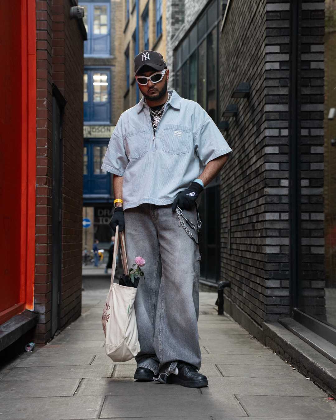 STREET SNKRS Transportal London