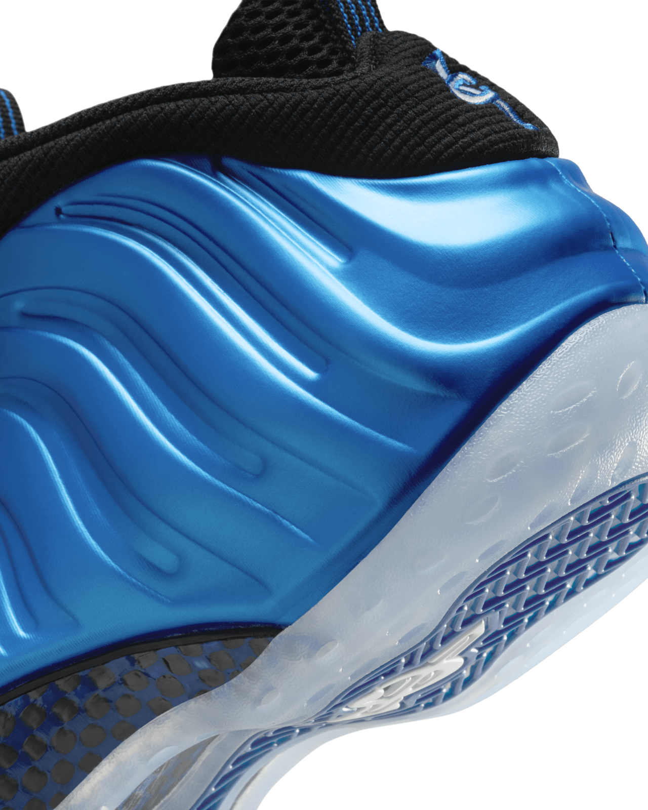 Fecha de lanzamiento del Air Foamposite One "Royal" (FQ8181-511)