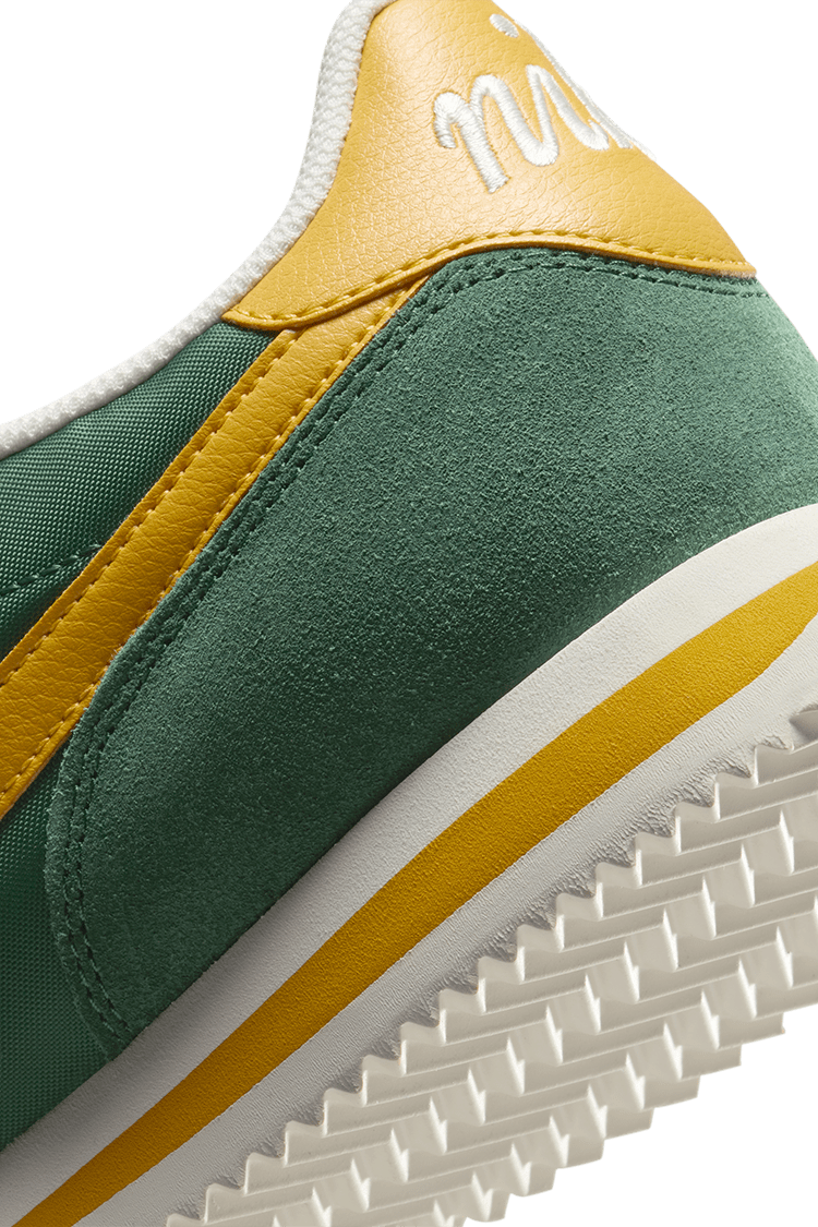 วันเปิดตัว Cortez "Gorge Green and Yellow Ochre" (HF1435-300)