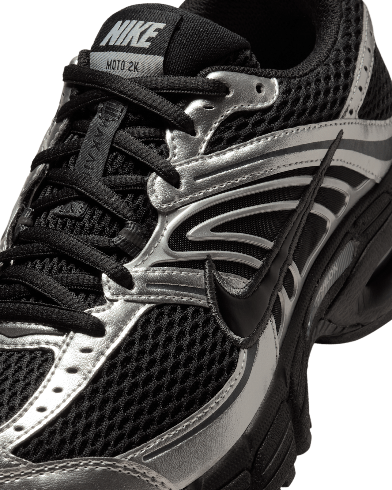 Nike Women's Air Max Moto 2K 