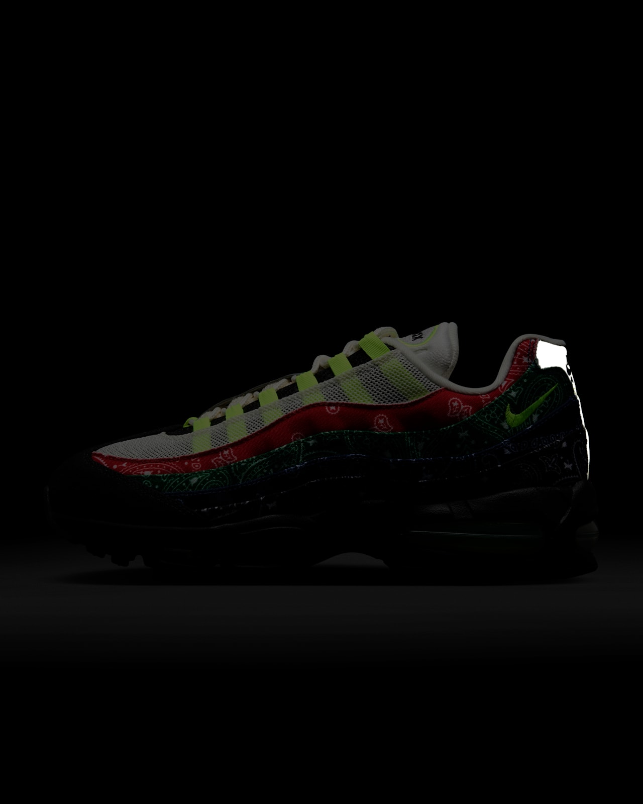 Fecha de lanzamiento de los Air Max 95 Big Bubble "Volt and University Red" (IQ0620-100)