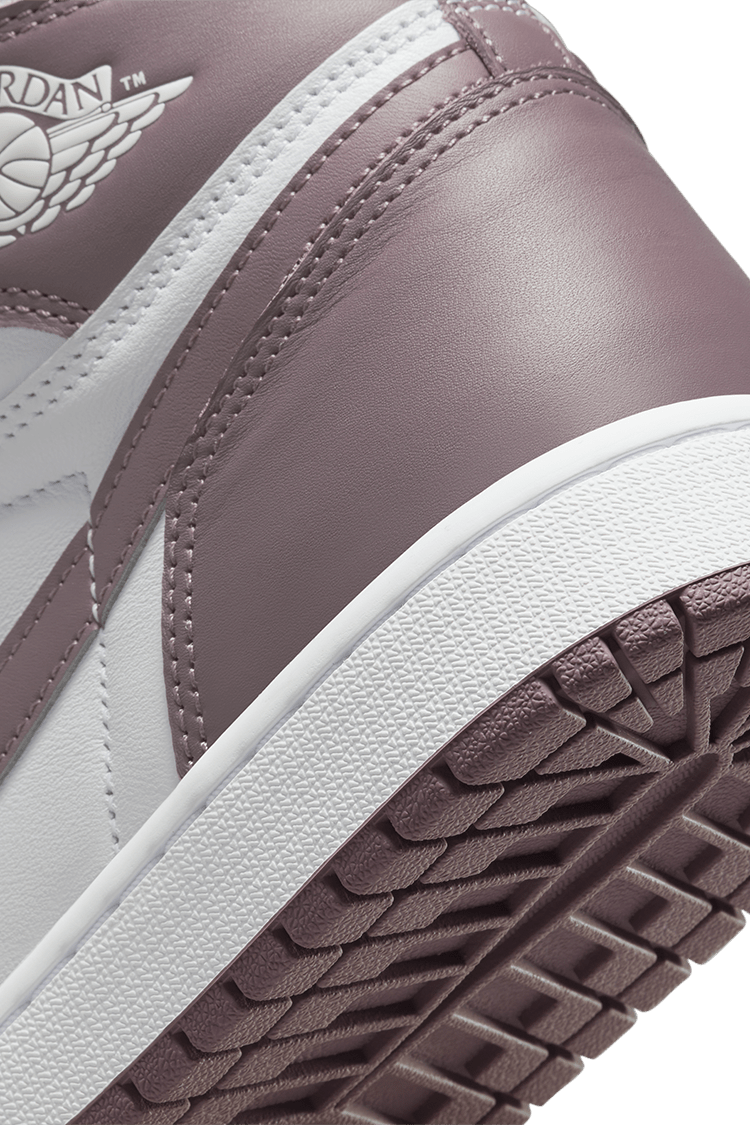 วันเปิดตัว Air Jordan 1 High OG "Mauve" (DZ5485-105)
