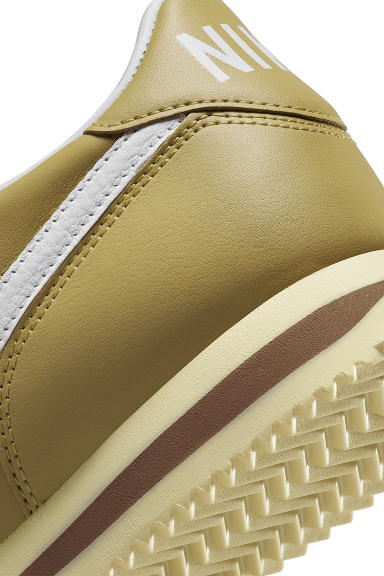 วันเปิดตัว Cortez 23 "Wheat Gold" (FD0400-725)
