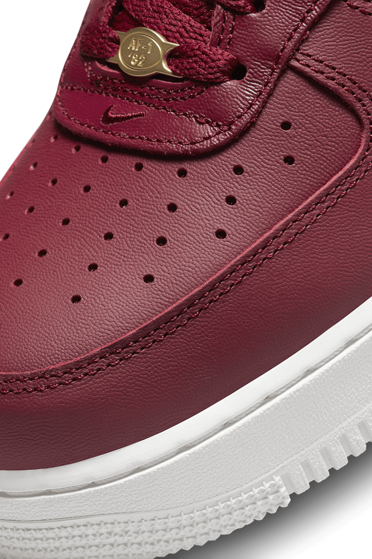 วันเปิดตัว Air Force 1 '07 40th "Join Forces" (DQ7664-600)