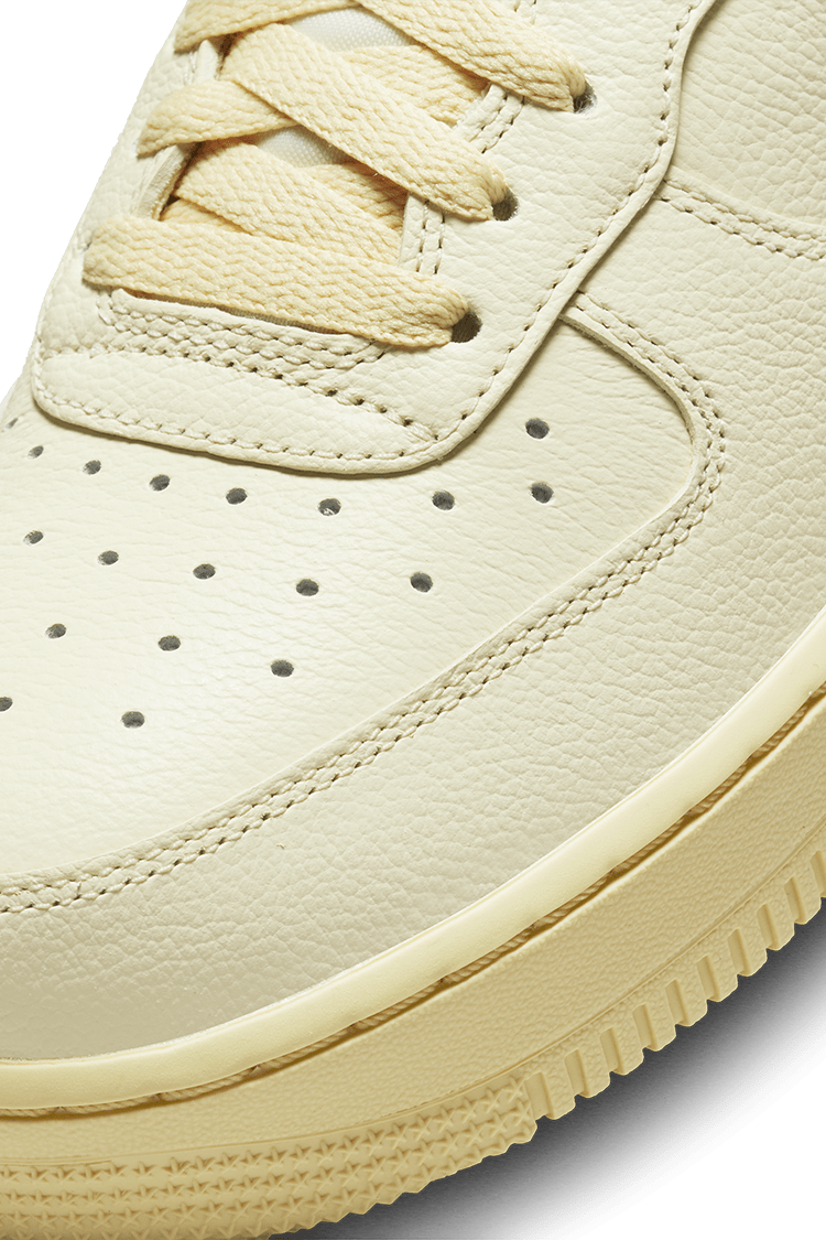 วันเปิดตัว Air Force 1 '07 LX "Coconut Milk and Lemon Wash" ผู้หญิง (DO9456-100)