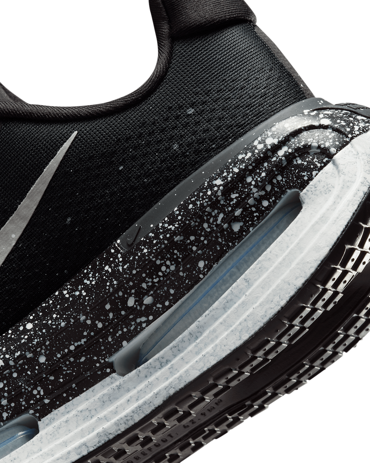 Women's Vomero Premium 'Black and White' (IU2827-001) Release Date