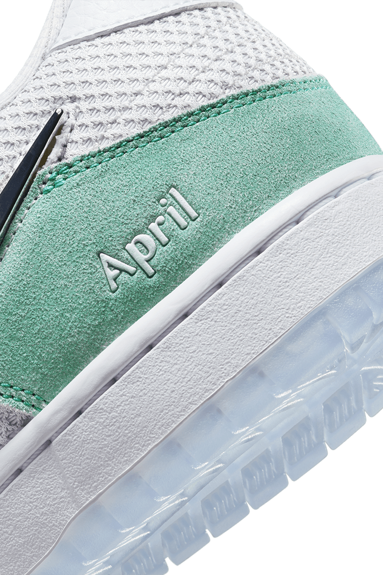 NIKE SB x LOW White and Multi Color FD2562 400 SB DUNK LOW PRO QS APR Nike SNKRS