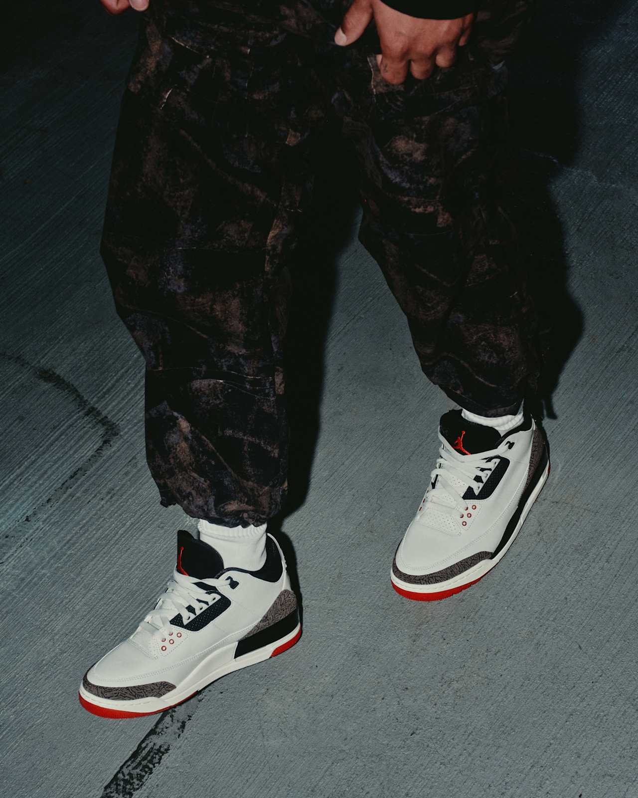 【NIKE公式】エア ジョーダン 3 'Sail and University Red' (IF4396-103) 発売日