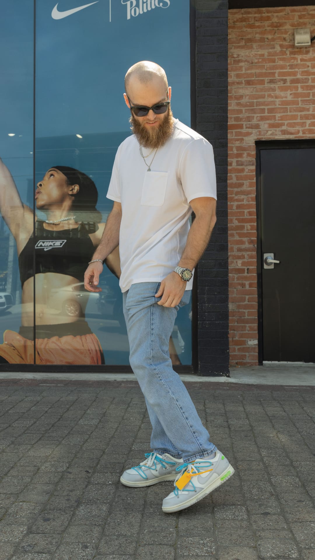 Street SNKRS：Sneaker Politics