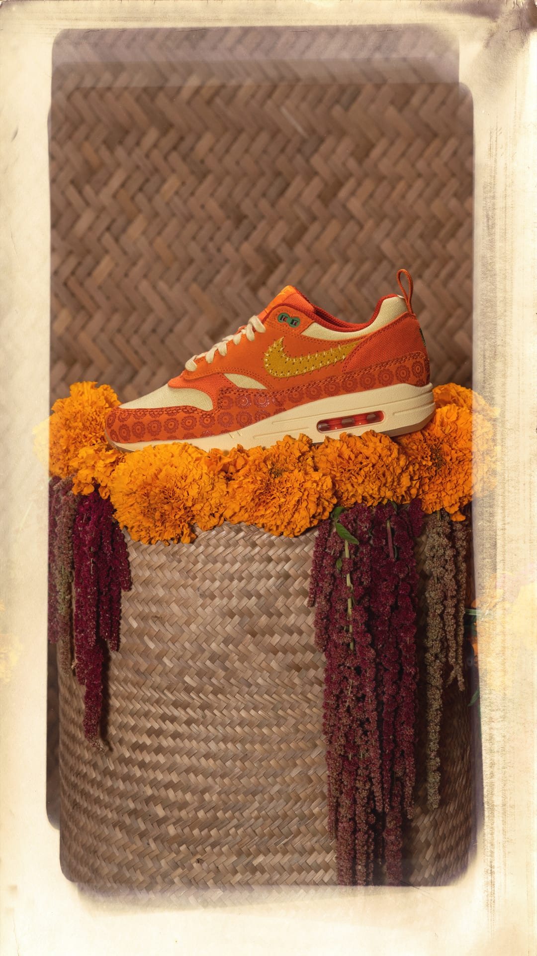 【NIKE公式】SNKRS Special：エア マックス 1 'Somos Familia'