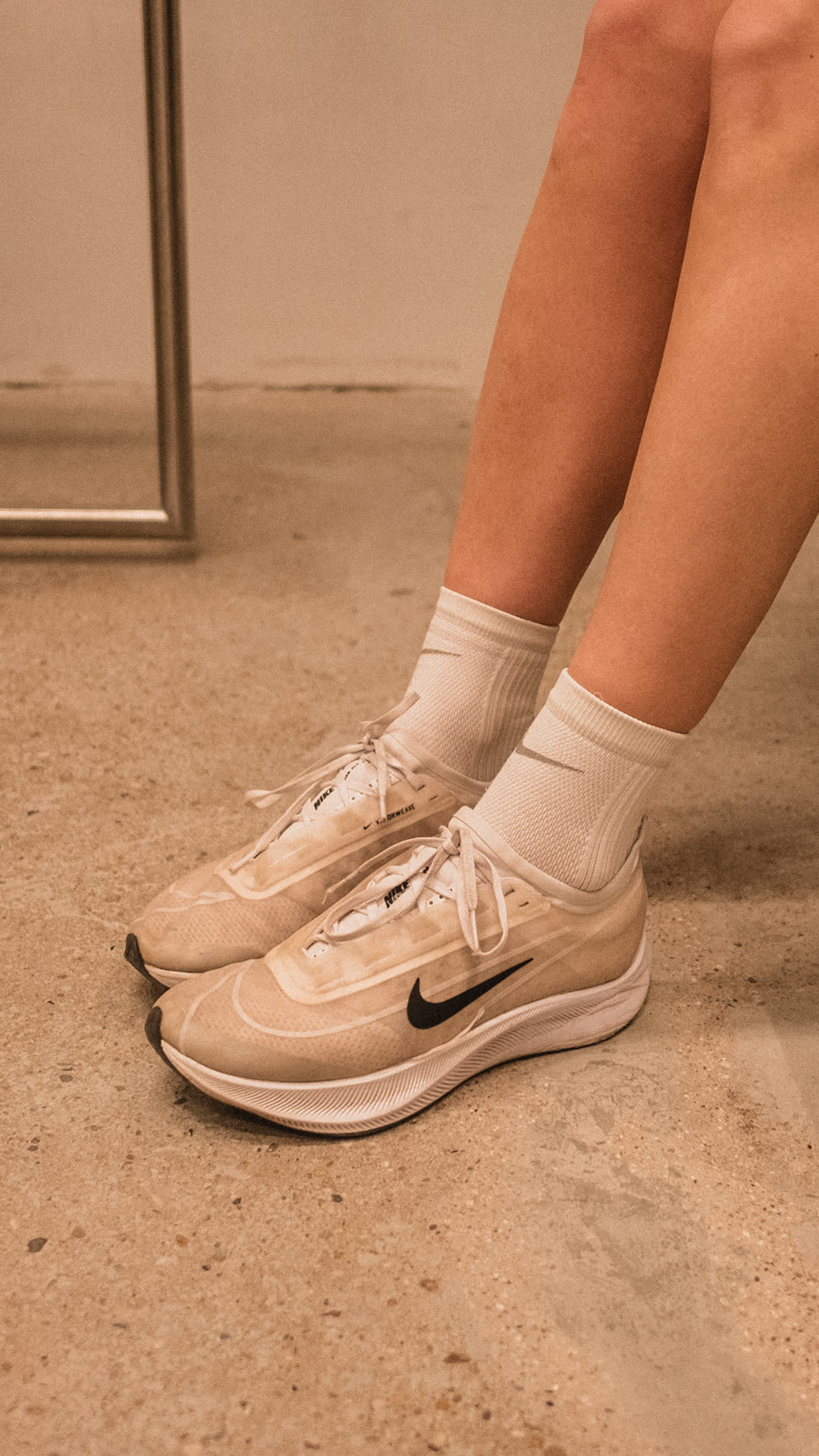 Street SNKRS: Nike x Patta Running Team: Crew Love.