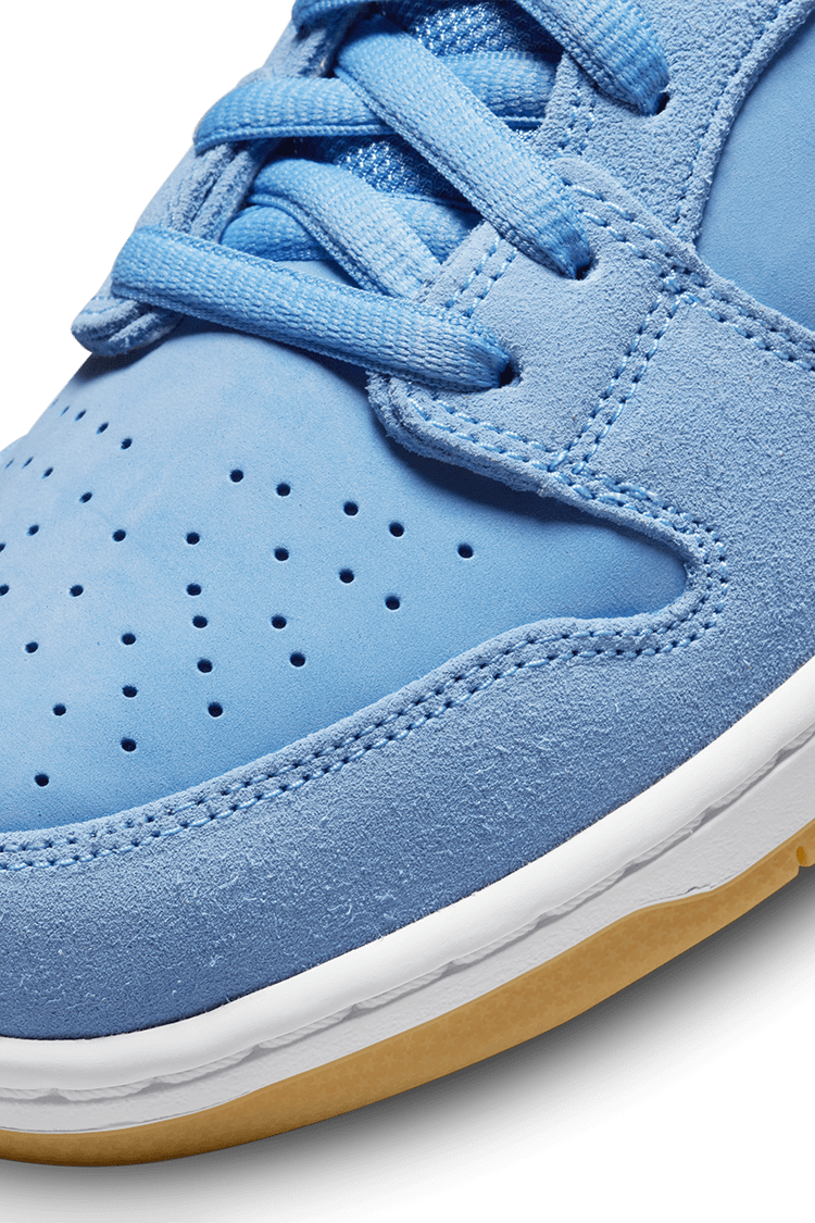 SB Dunk Low 'Valour Blue and Team Maroon' (DQ4040-400) Release Date