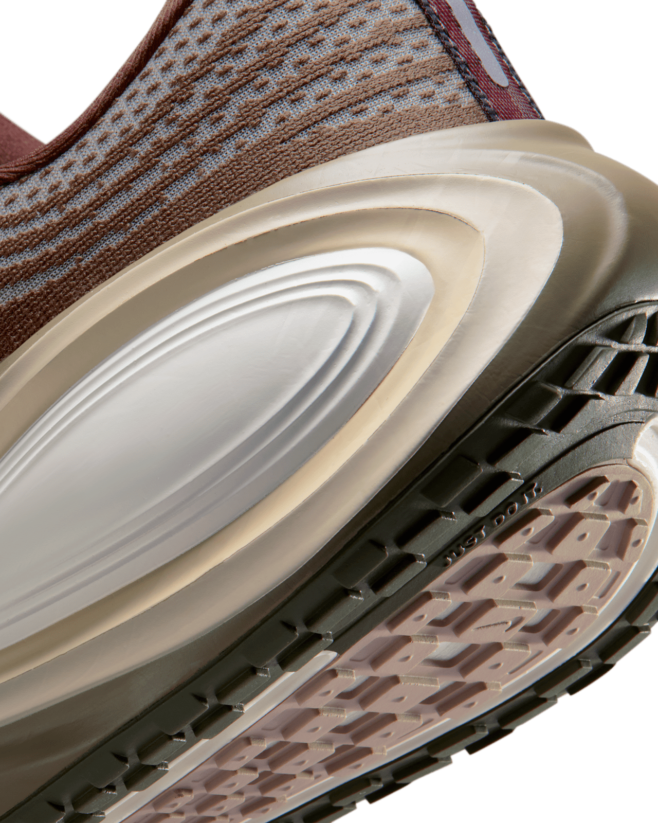 Vomero Plus 'Caldera Brown and Dark Field Brown' (IO4482-001) Release Date