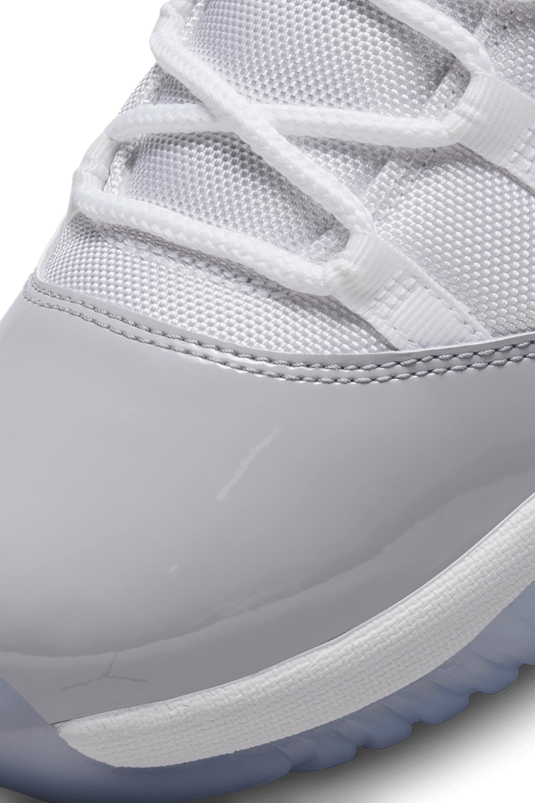 Data de llançament de les Air Jordan 11 Low "Cement Grey" (AV2187-140)