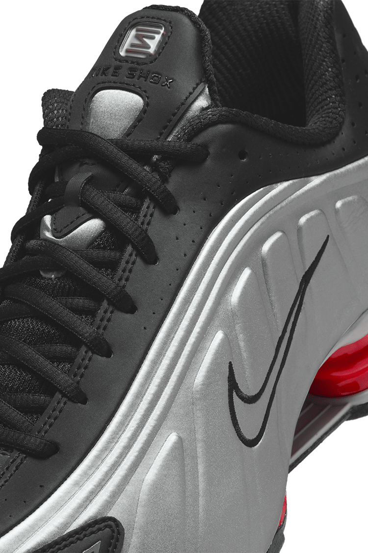 Lanseringsdato for Shox R4 «White and Metallic Silver» (BV1111-008)