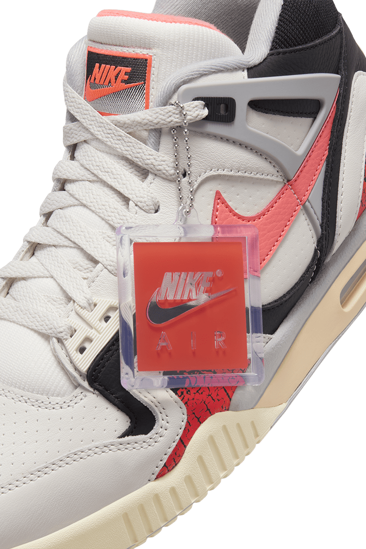 Air Tech Challenge 2 "Hot Lava" (FZ9033-001) – Data del lancio