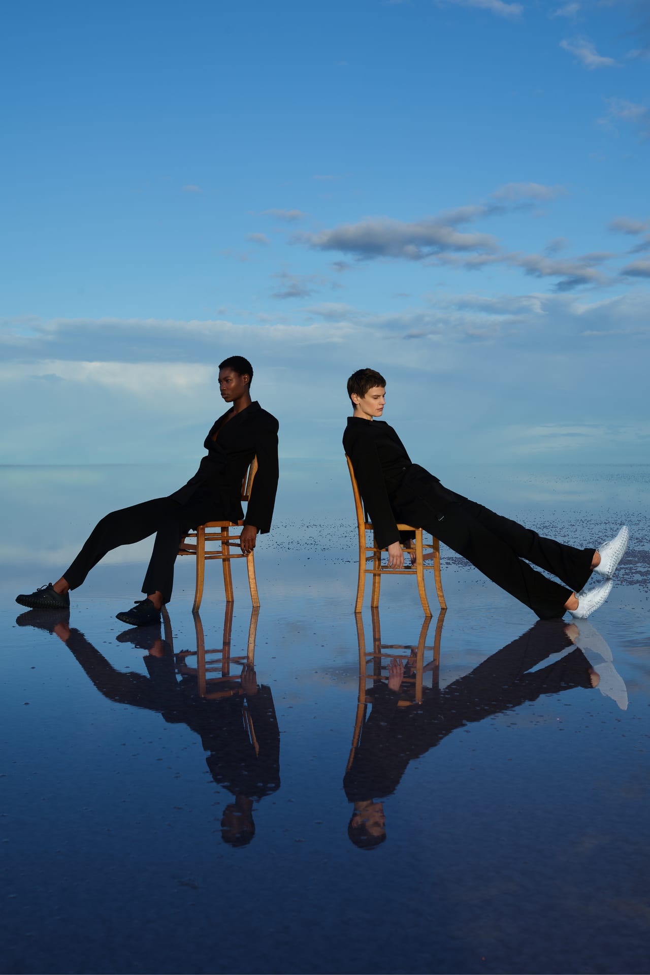 วันเปิดตัว J Force 1 "Black" (DR0424-001)