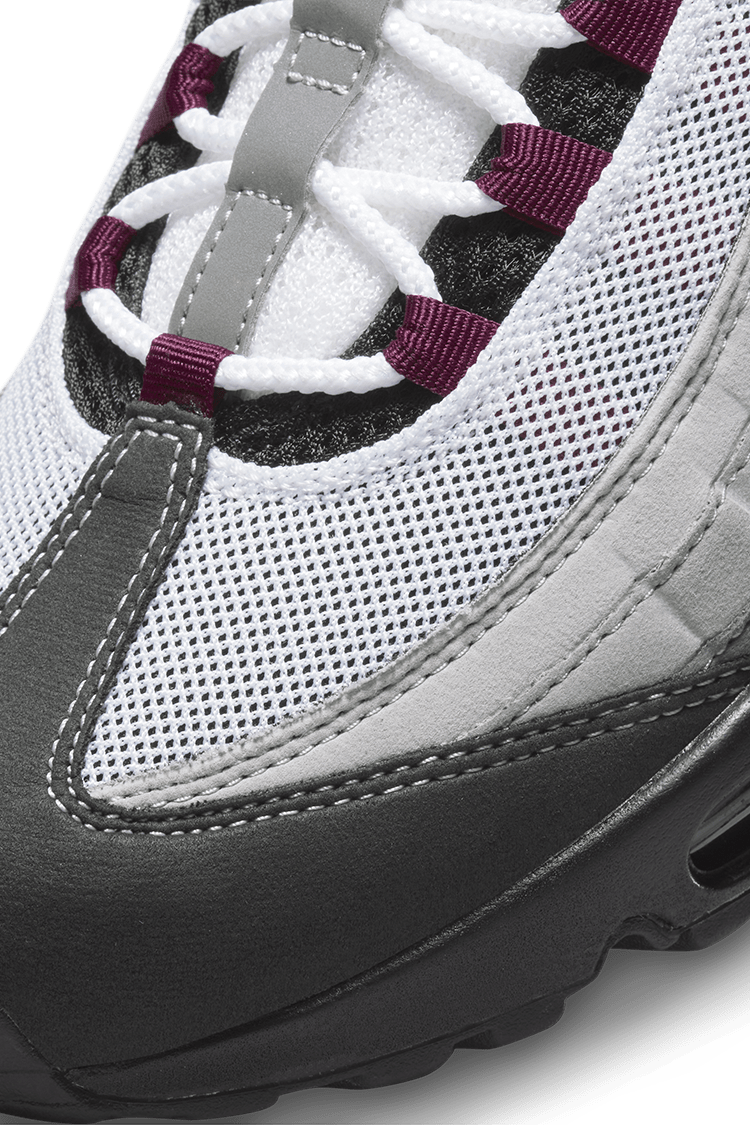 【NIKE公式】エア マックス 95 'Pearl Grey and Dark Beetroot' (DQ9001-001 / AM 95)