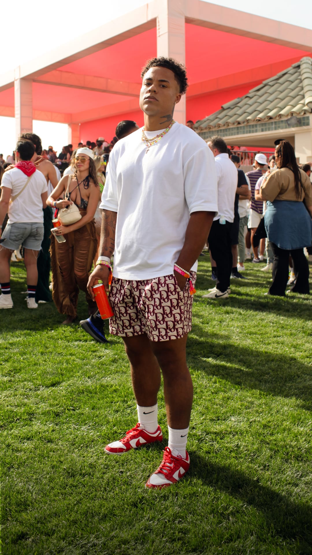 Street SNKRS: Revolve Festival