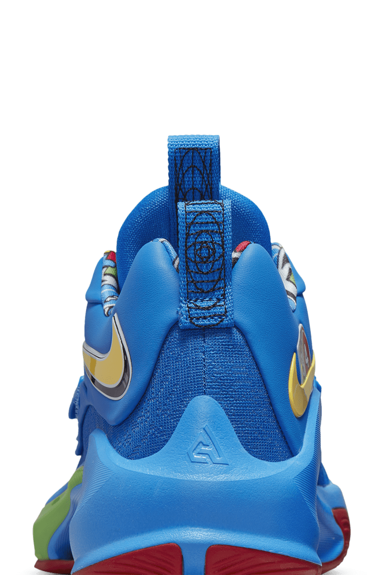 วันเปิดตัว Zoom Freak 3 “UNO 1”