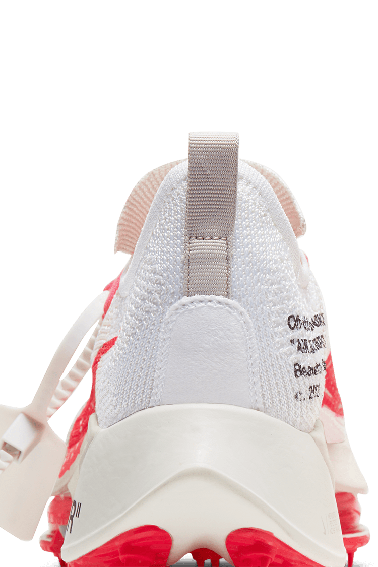 【NIKE公式】エア ズーム テンポ ネクスト％ x Off-White™ 'Solar Red' (CV0697-100 / AIR ZOOM TURBO NEXT% FK / OW)