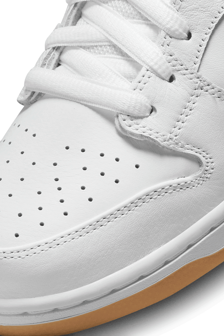 วันเปิดตัว Nike SB Dunk Low "White and Gum Light Brown" (CD2563-101)