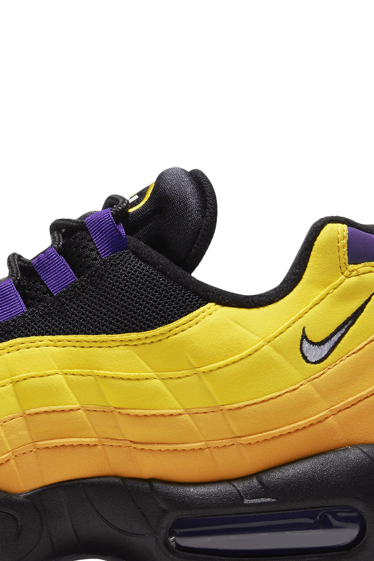 NIKE公式】レブロン エア マックス 95 'Home Team' (CZ3624-001 / NIKE AM 95 LJ). Nike SNKRS