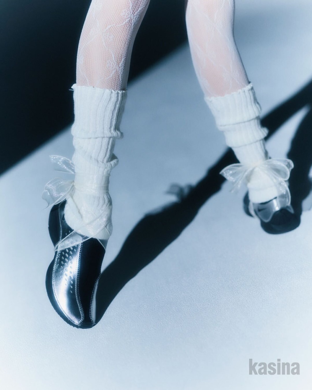 우먼스 에어 슈퍼플라이 목 'Metallic Silver'(HV8628-003) 출시일