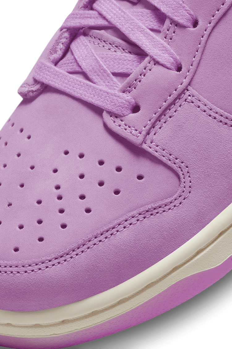 Women's Dunk Low 'Rush Fuchsia' (DV7415-500) Release Date 