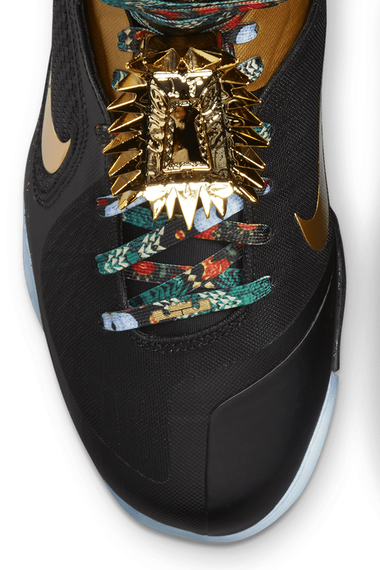 วันเปิดตัว LeBron 9 “King” (DO9353-001)