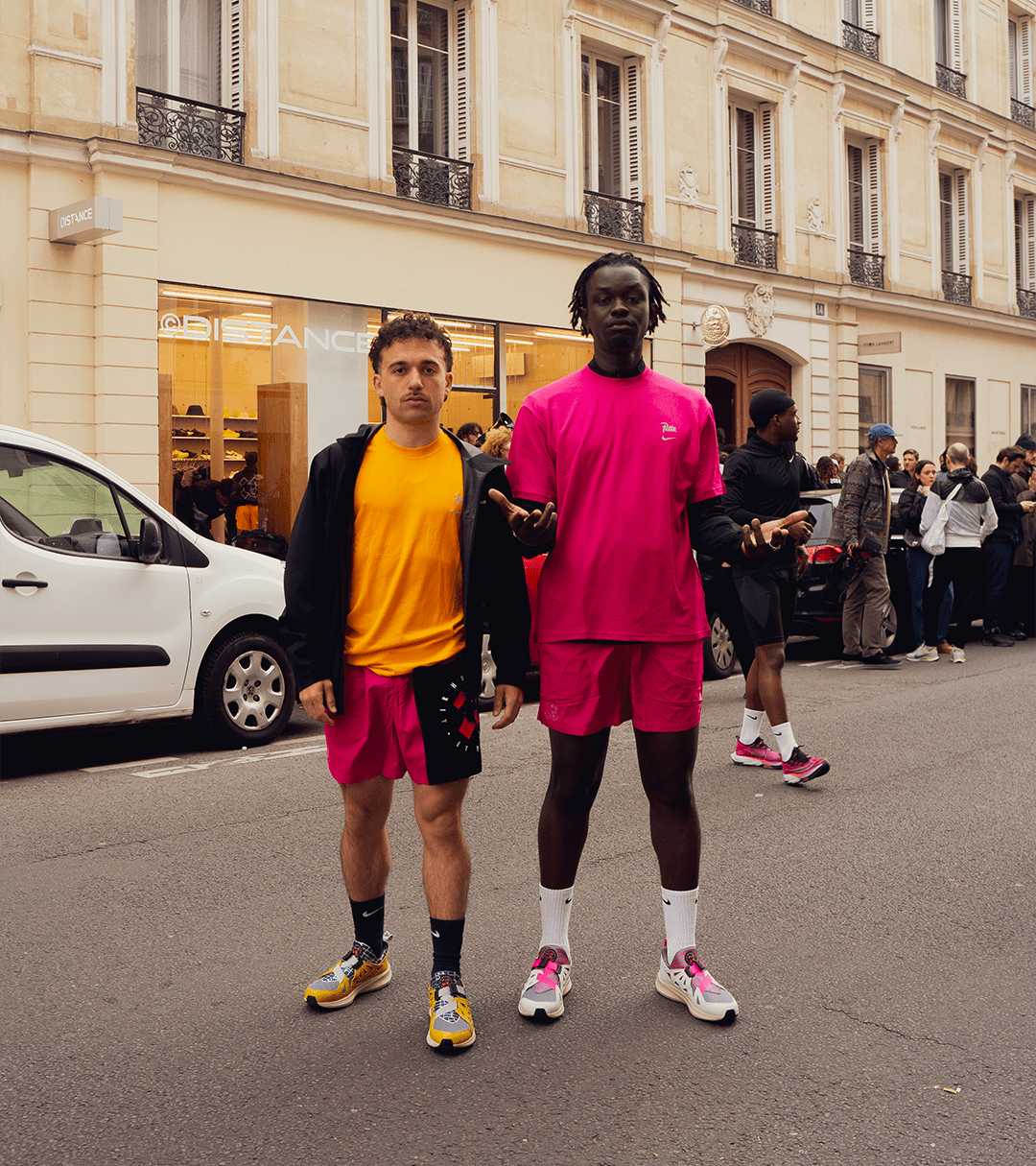 Street SNKRS: Nike x Patta Running Team: Crew Love.