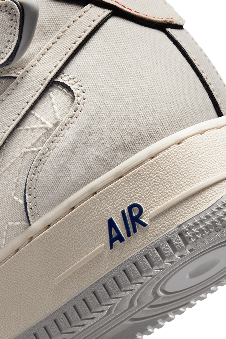 วันเปิดตัว Air Force 1 '07 Mid "Pearl White" (DZ5367-219)