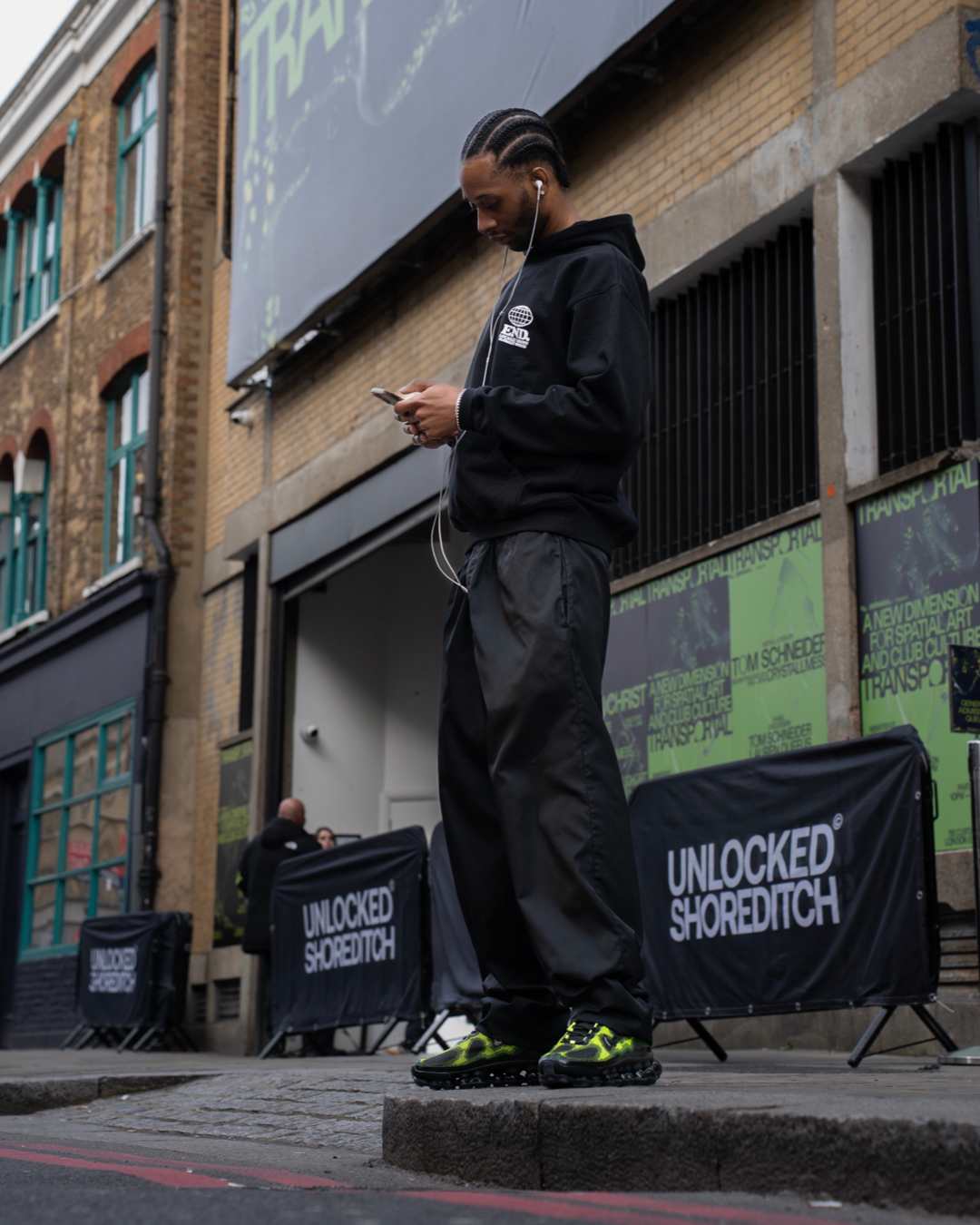 STREET SNKRS Transportal London