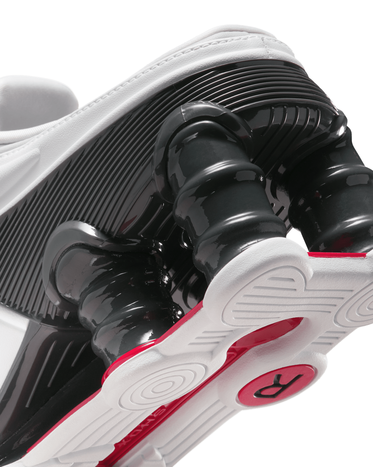 Date de sortie de la Shox MR4 x Martine Rose « White and Varsity Red » pour femme (IM5420-100)