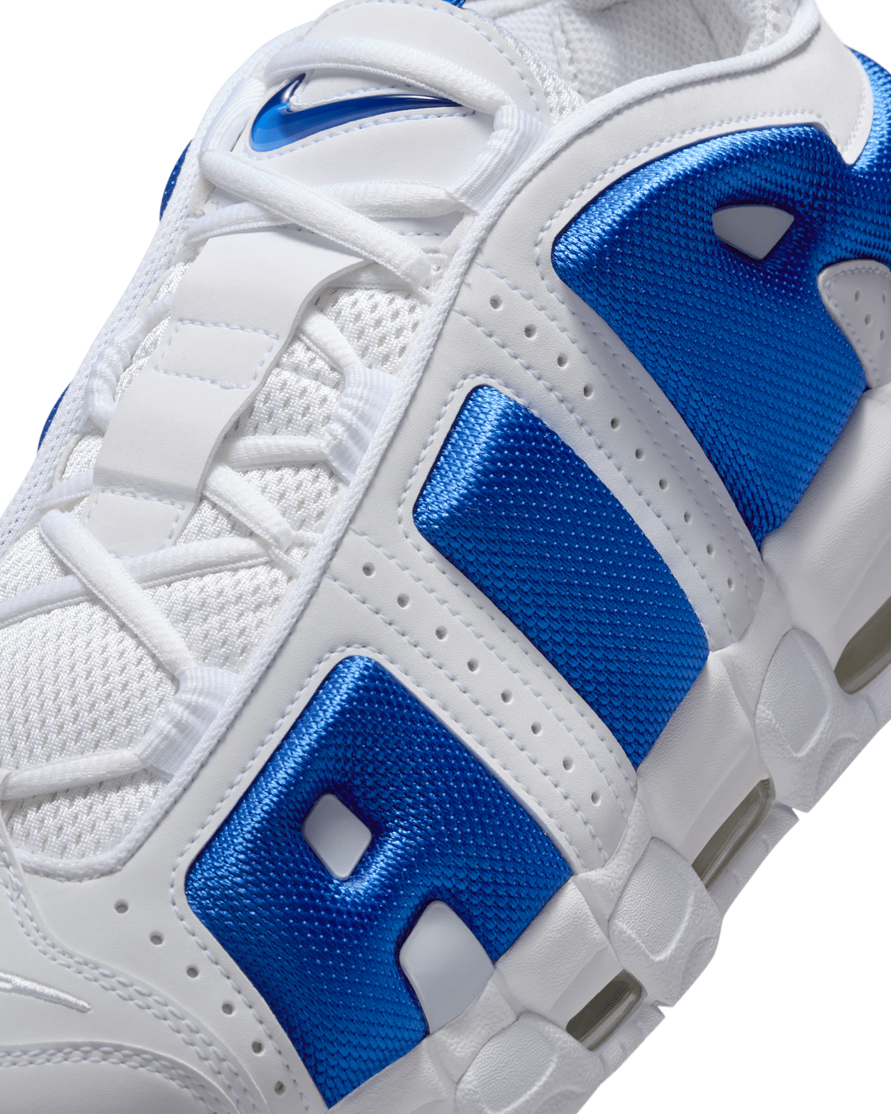 Fecha de lanzamiento de los Air More Uptempo Low "White and Hyper Royal" (FZ3055-101)