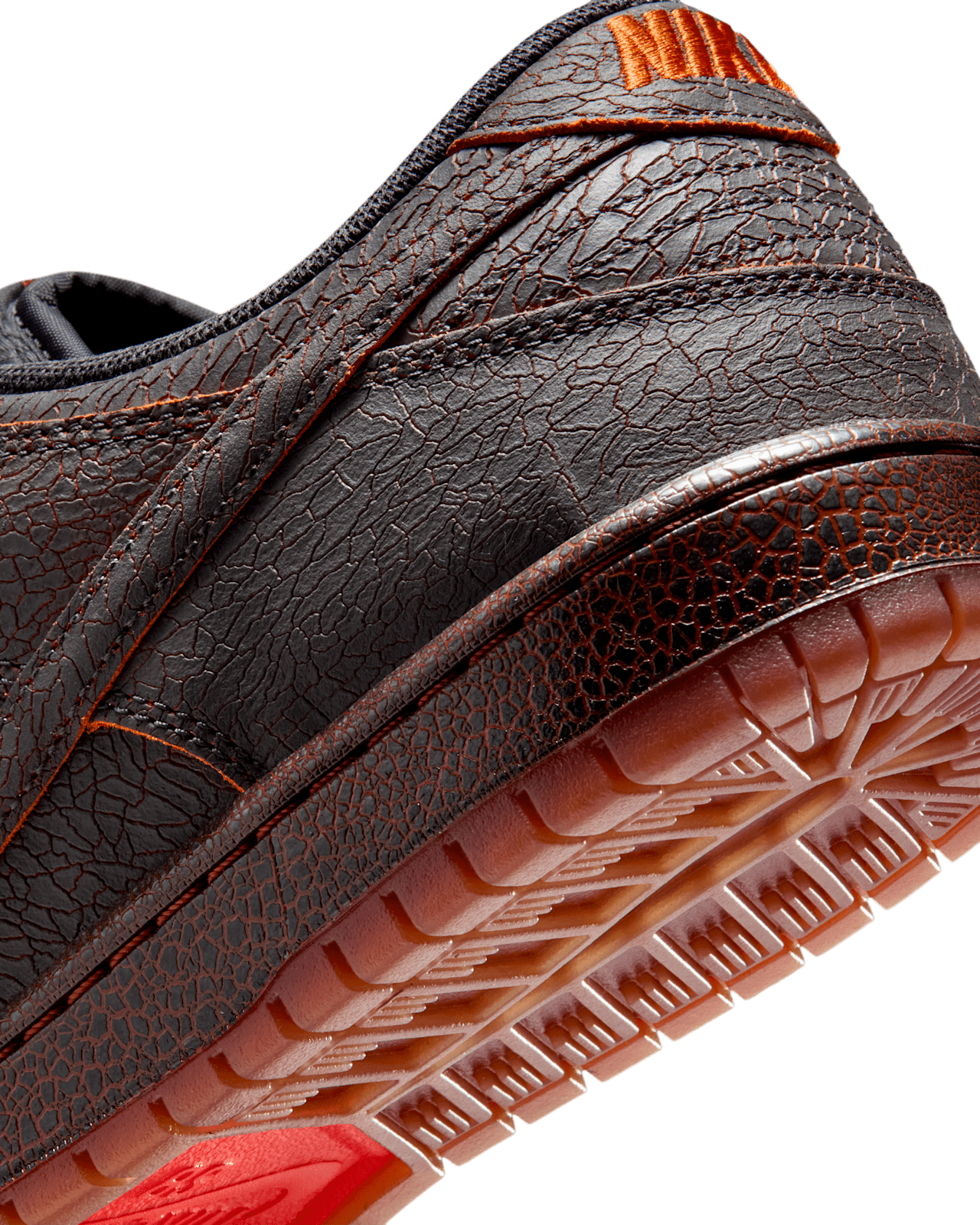 Fecha de lanzamiento de los Nike SB Dunk Low Pro Premium "Dark Smoke Grey and Black" (HV1668-001)