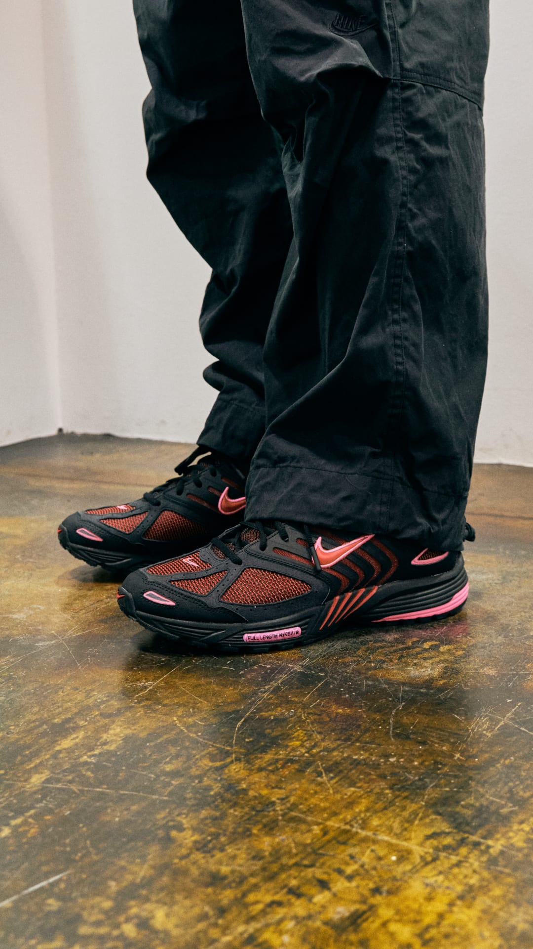 Street SNKRS: TUNE & Khakis Flea Market Part. 2