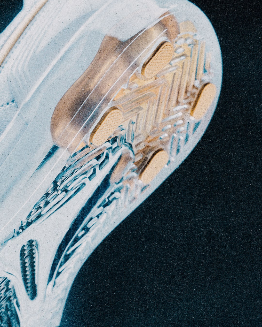 Cryoshot Tiempo Legend R10 OG 'White and Metallic Gold' (IQ8164-100) Release Date