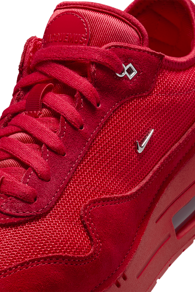 Air Max 1 x Jacquemus 'University Red and Metallic Silver' (HM6690-600) 發售日期